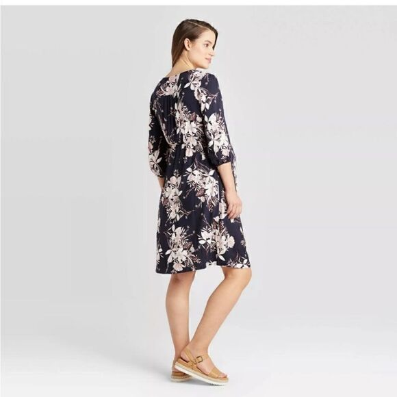 Isabel Maternity Navy Floral Dress NWT - Picture 2 of 3